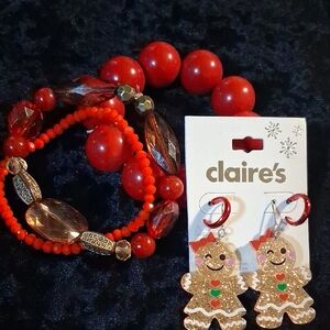 Claire's Festive Red and Gold Gingerbread Jewelry Set
